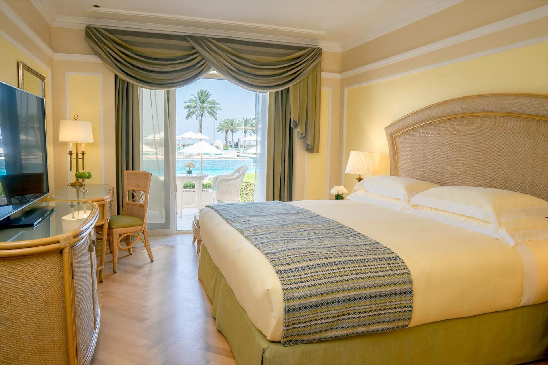 כוויית The Regency Hotel Kuwait מראה חיצוני תמונה A room at the Hilton Sharm El Sheikh Resort
